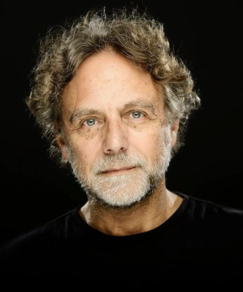 Joan Vives