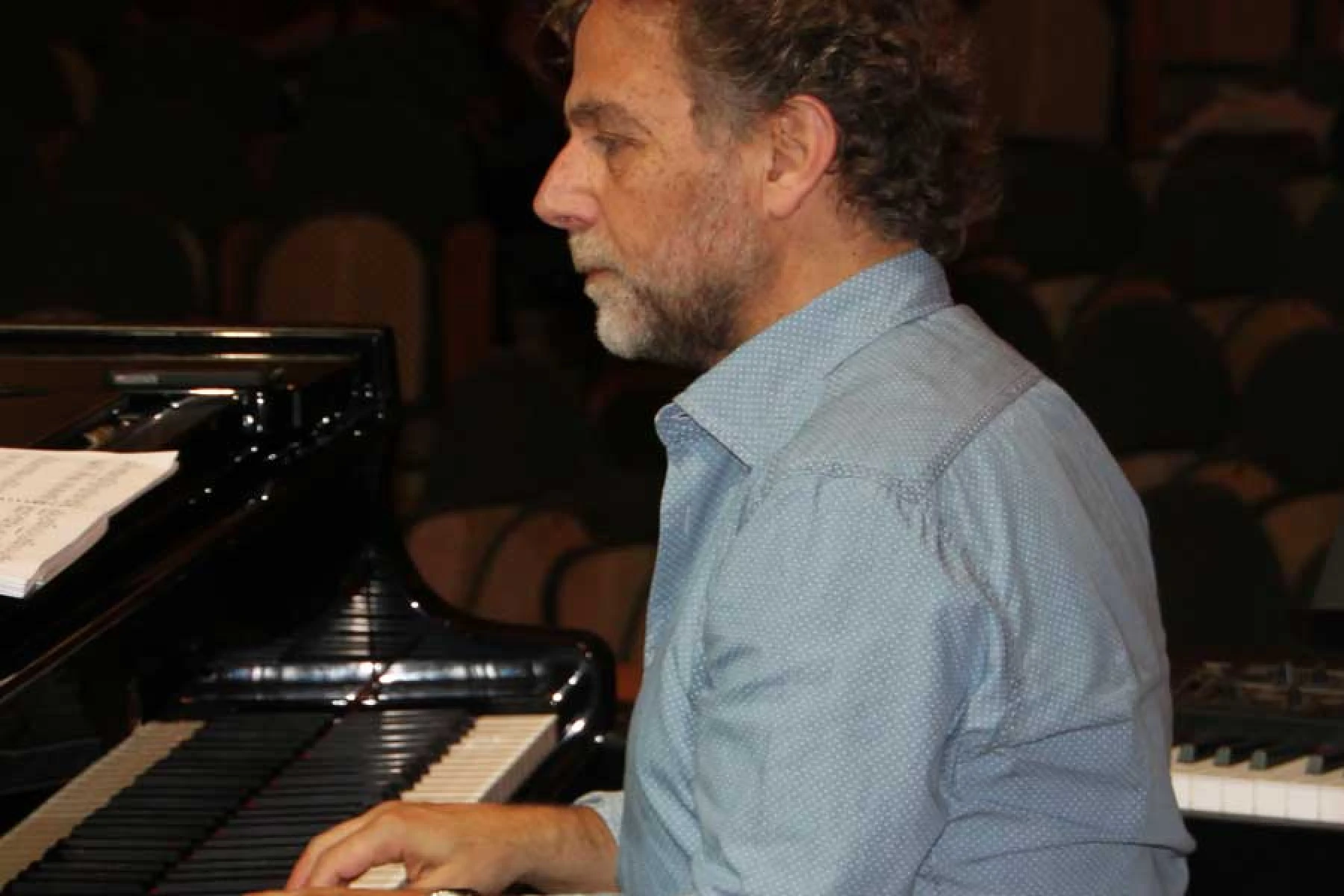 Joan Vives