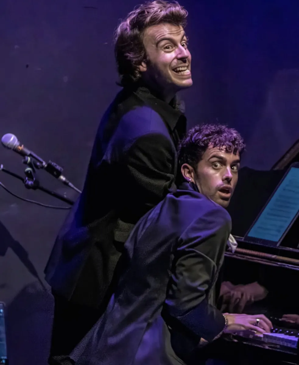 Imagen del musical Broadway Santes (2026)