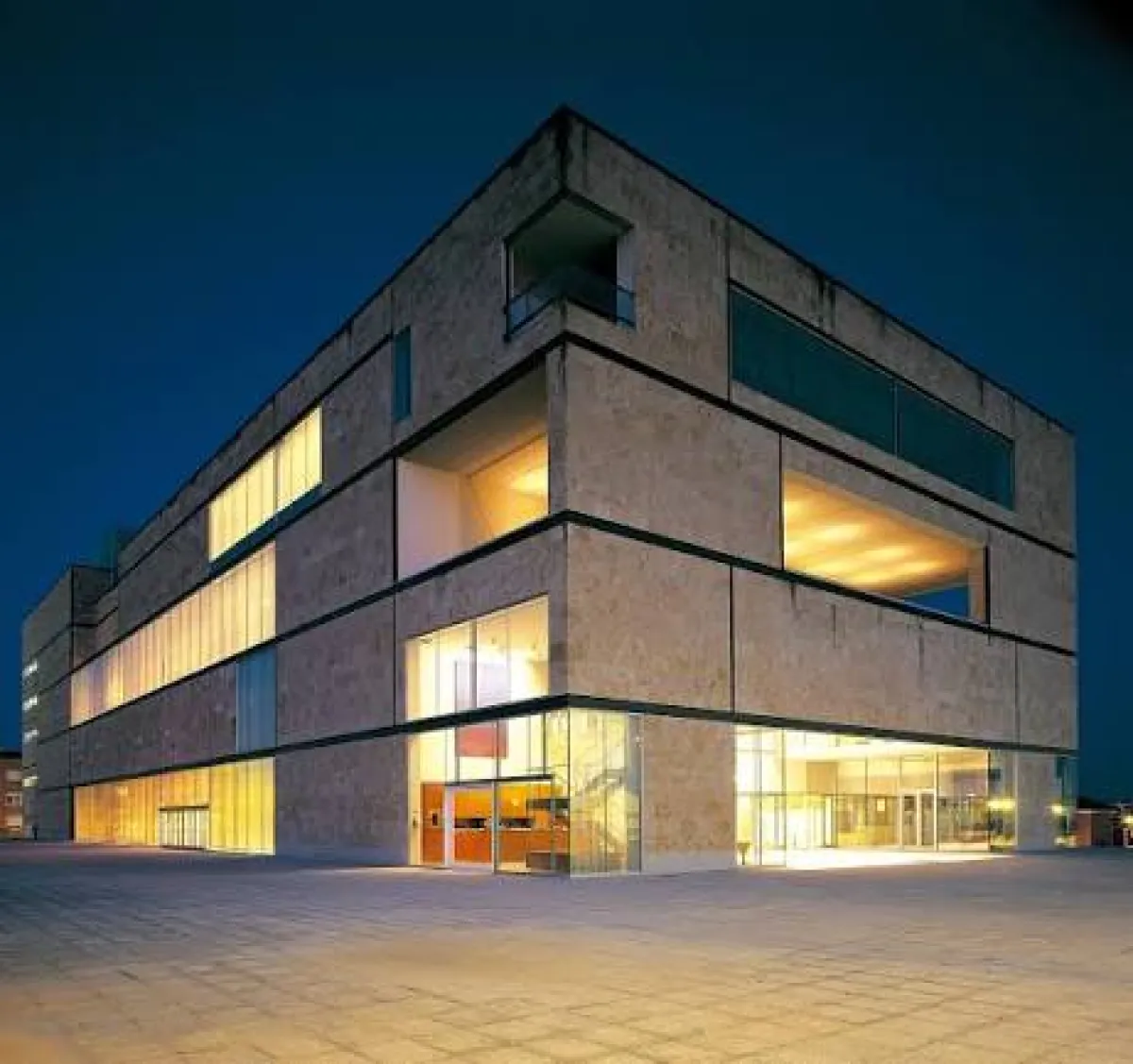 Centro de las Artes Escénicas y de la Música (CAEM)