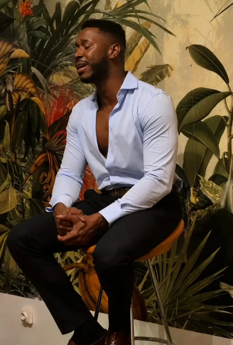 Imagen destacada de Tiago Barbosa canta musicales clásicos
