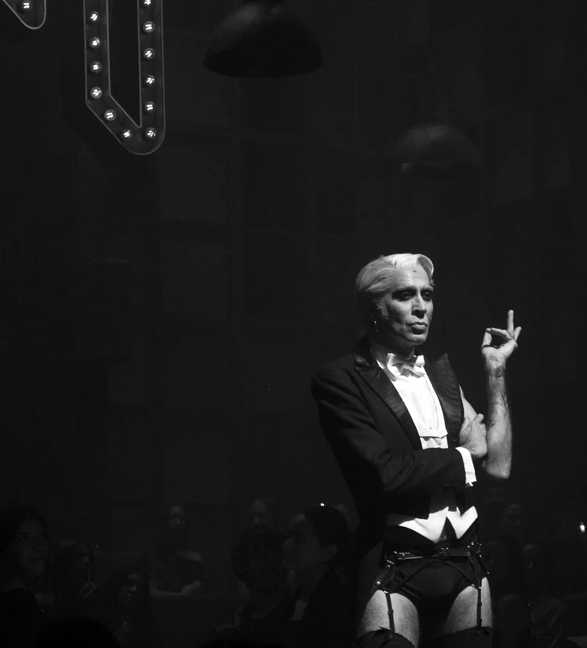 Mario Vaquerizo debuta como Maestro de Ceremonias en la vuelta de «Cabaret» al Espacio Delicias: estuvimos en su presentación gráfica