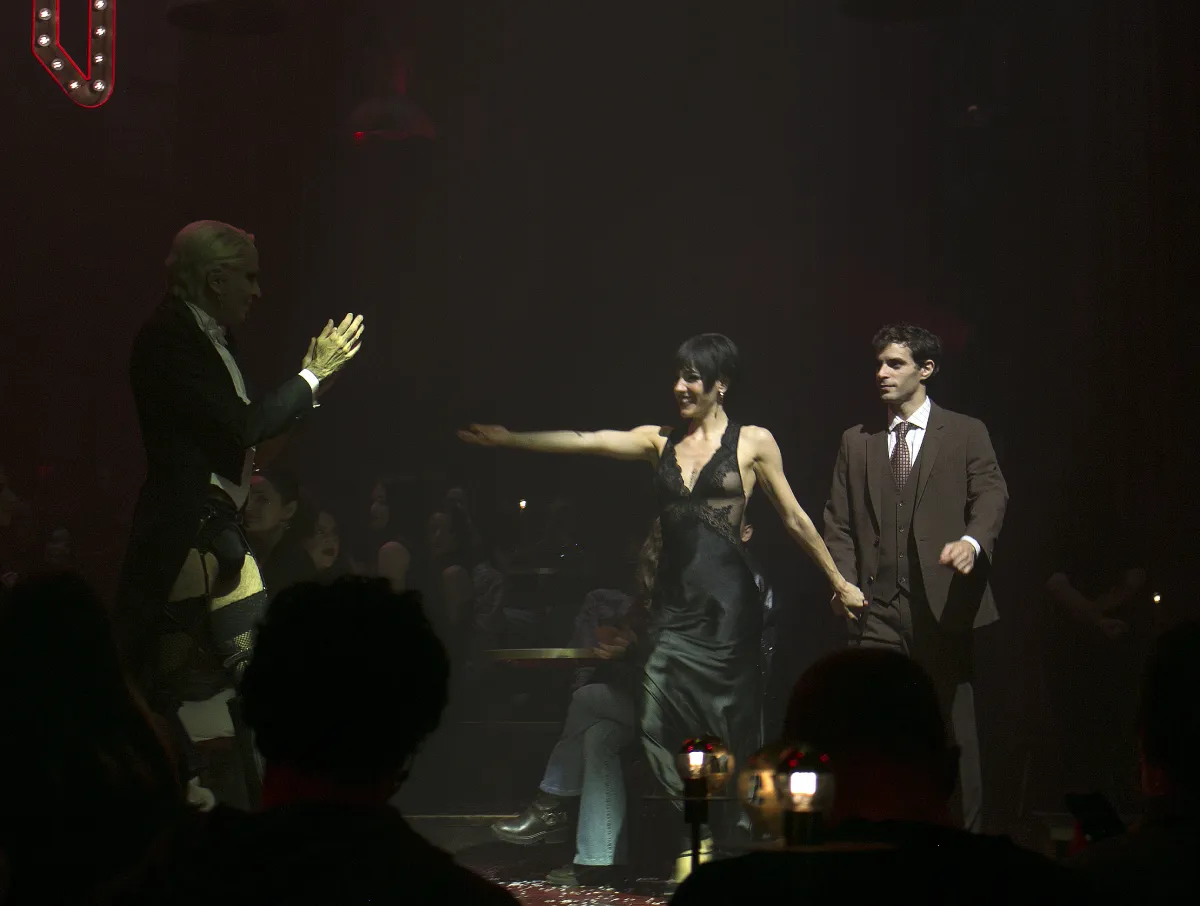 Mario Vaquerizo debuta como Maestro de Ceremonias en la vuelta de «Cabaret» al Espacio Delicias: estuvimos en su presentación gráfica