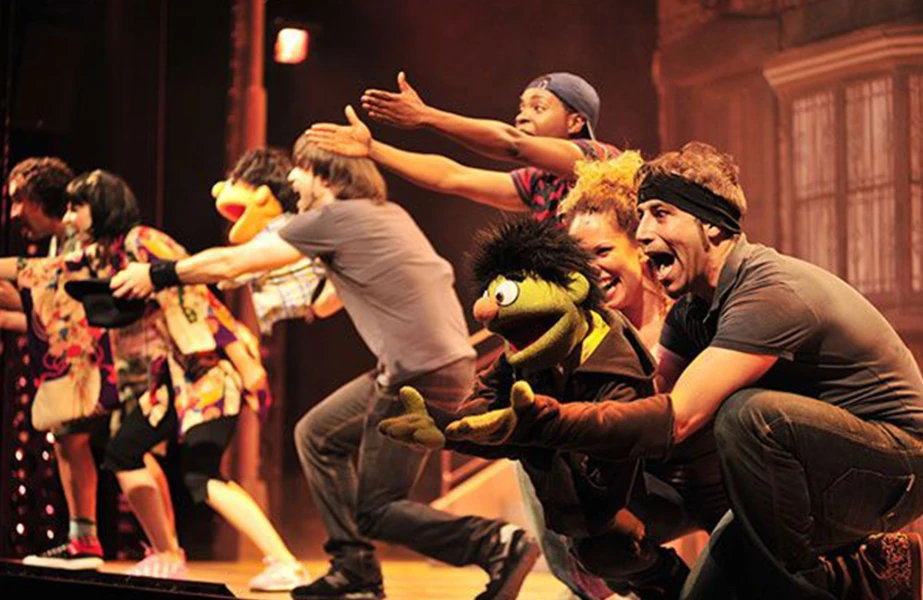 Imagen del musical Avenue Q (2010)
