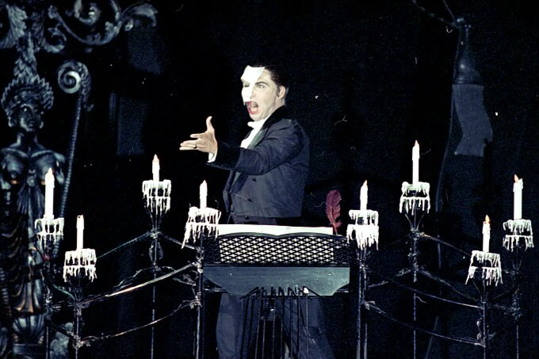 Imagen destacada de El fantasma de la ópera (2002)