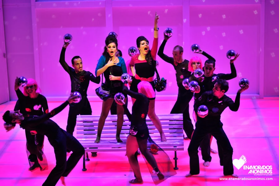 Imagen del musical Enamorados anónimos (2008)