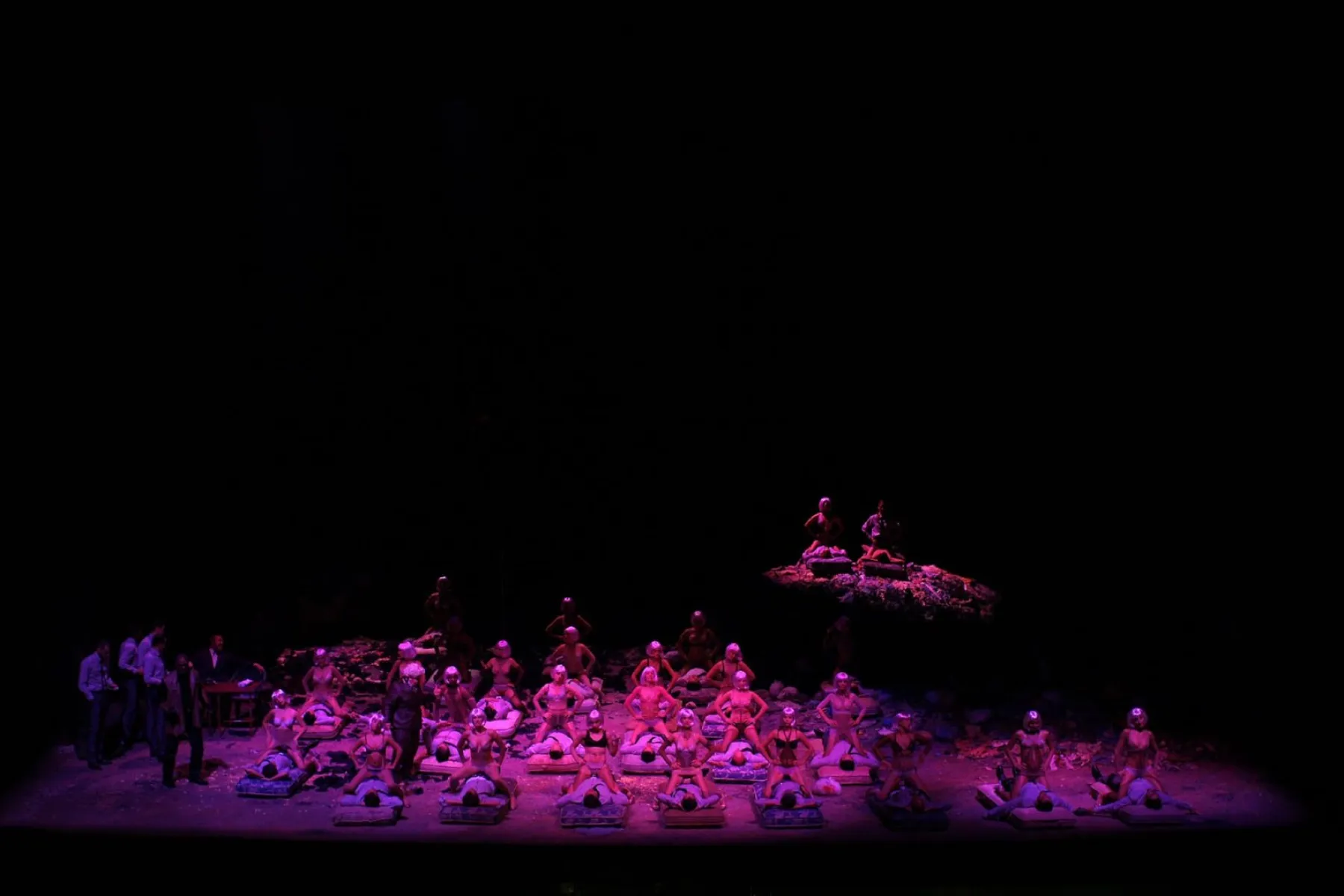 Imagen del musical Ascenso y caída de la ciudad de Mahagonny (2010)