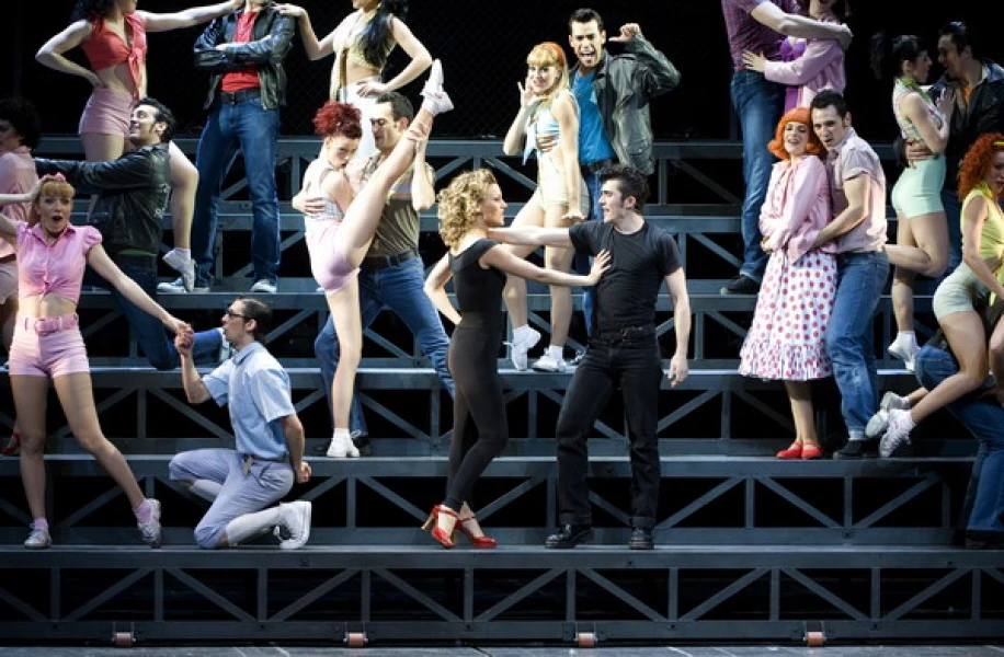 Imagen del musical Grease (2006)