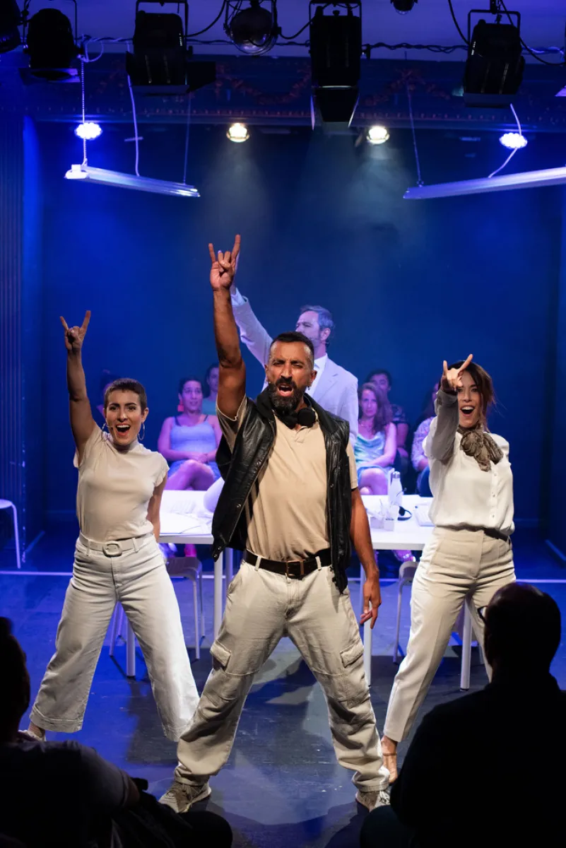 Imagen del musical Atrapadas en la ofi (2023)