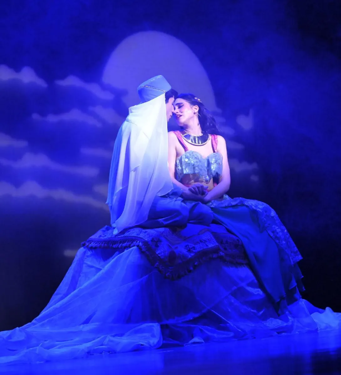 Imagen destacada de Aladdin, el musical (2021)