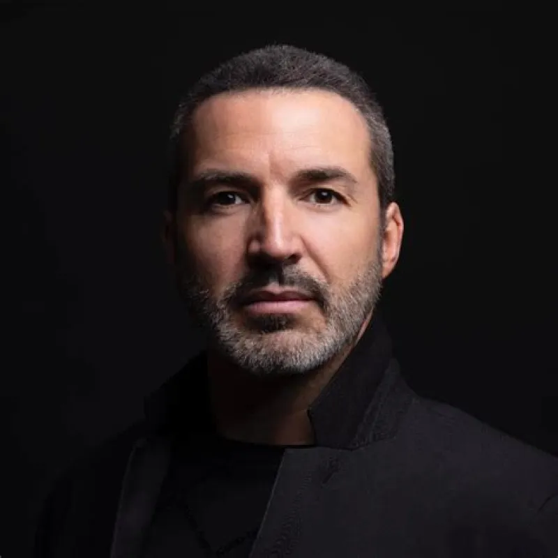 Carlos J. Benito