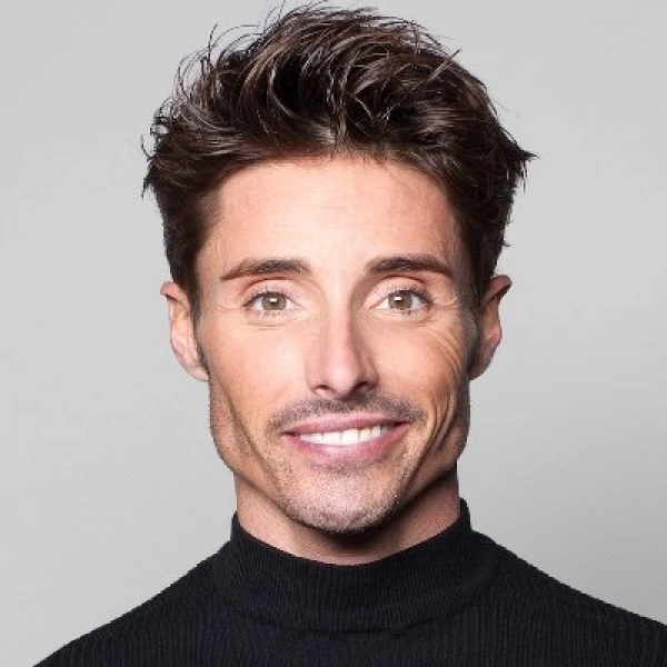 Aarón Cobos Aarón Cobos