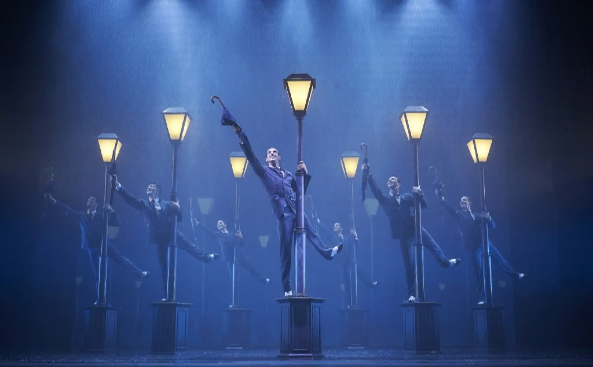 Imagen destacada de Cantando bajo la lluvia (2021)