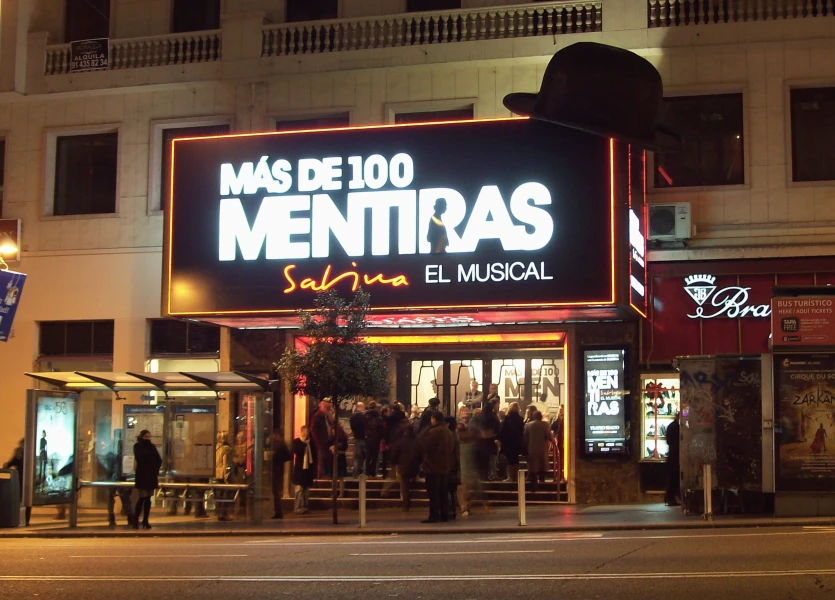 Imagen del musical Más de 100 mentiras (2011)
