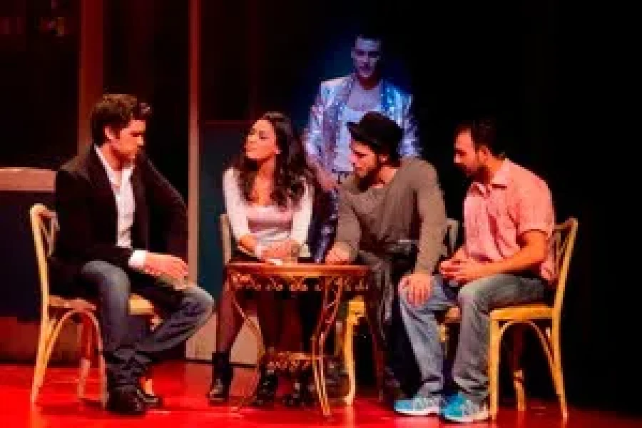 Imagen del musical Más de 100 mentiras (2011)
