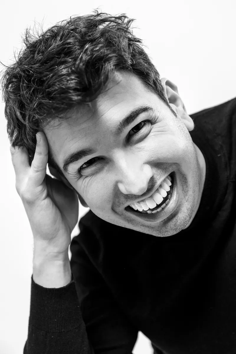 Adrián Romero
