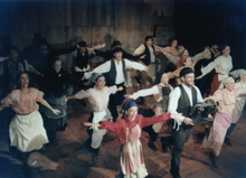 Imagen del musical El violinista en el tejado (1997)