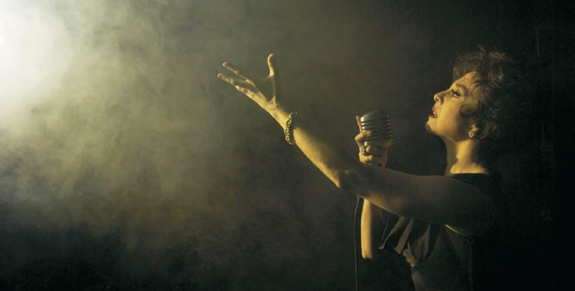 Imagen del musical Al final del arco iris (2011)