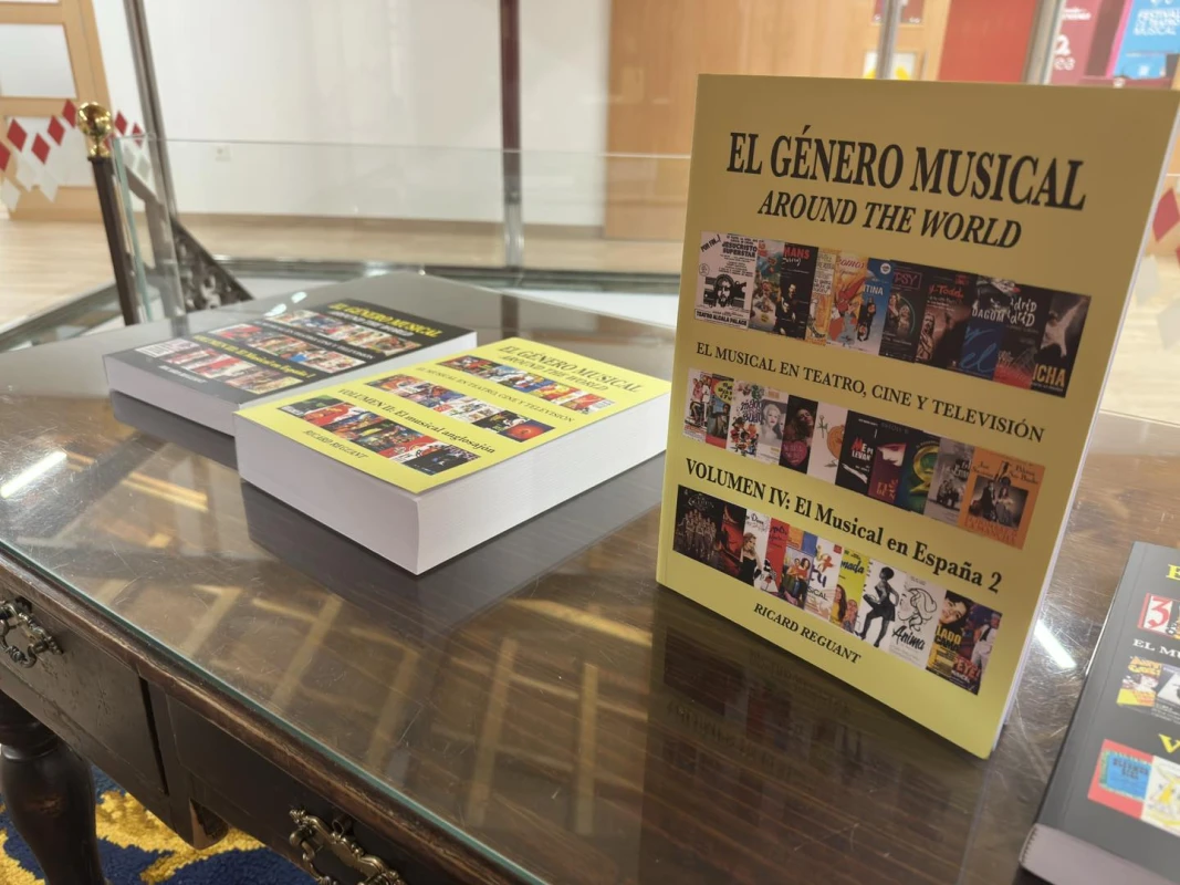 Historia del musical "Around the World"