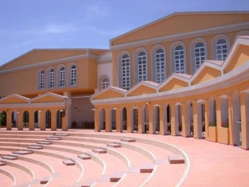 Auditorio y Casa de la Cultura de Calpe Jaume Pastor y Fluixá en Calpe