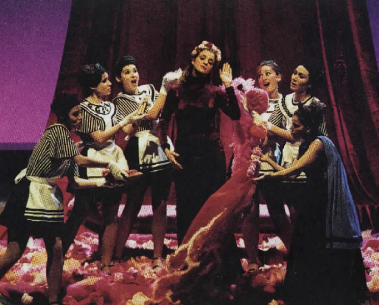 Imagen del musical La bella Helena (2001)