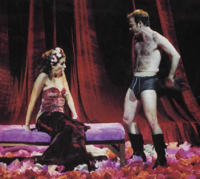 Imagen del musical La bella Helena (2001)