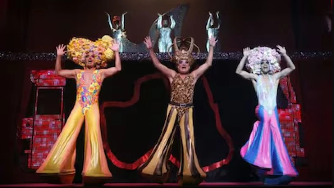 Imagen del musical Priscilla, Reina del desierto (2014)