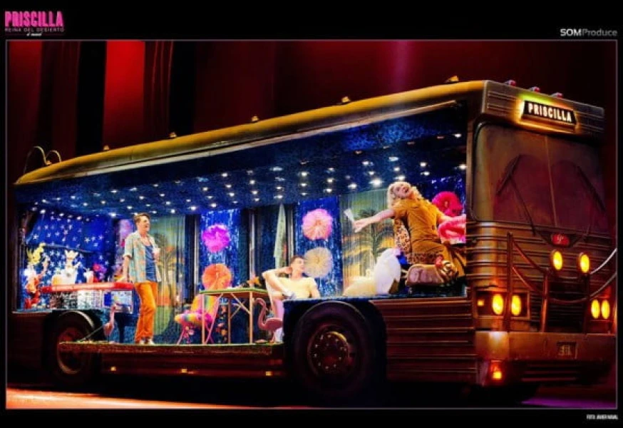 Imagen del musical Priscilla, Reina del desierto (2014)