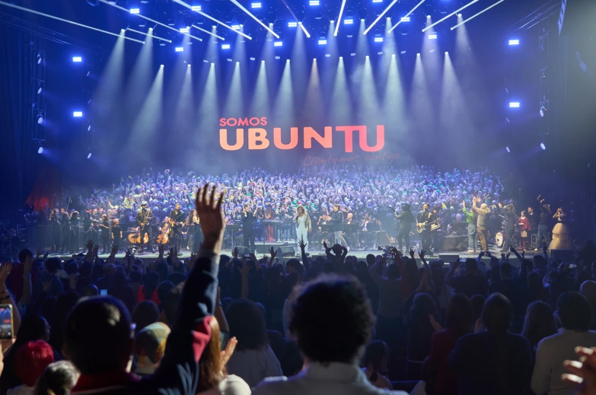 Ubuntu Zircus: 1.500 niños alzan la voz contra el bullying en el Madrid Arena
