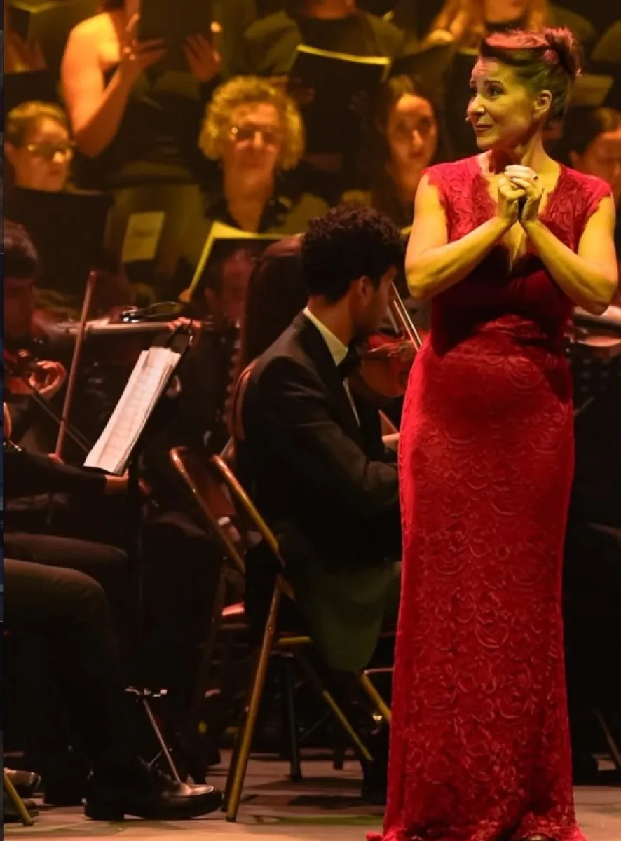 Aurora Frías
