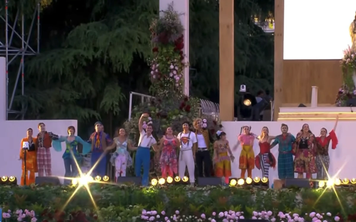 Clamor juvenil en la Plaza de Lima: El elenco de GODSPELL se reencontró en Madrid para actuar ante el Papa León XIV