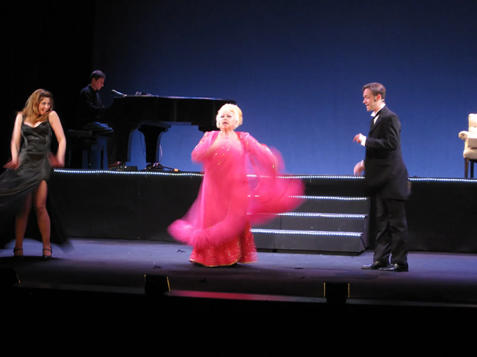 Imagen del musical El amor de Miss Amores (2011)