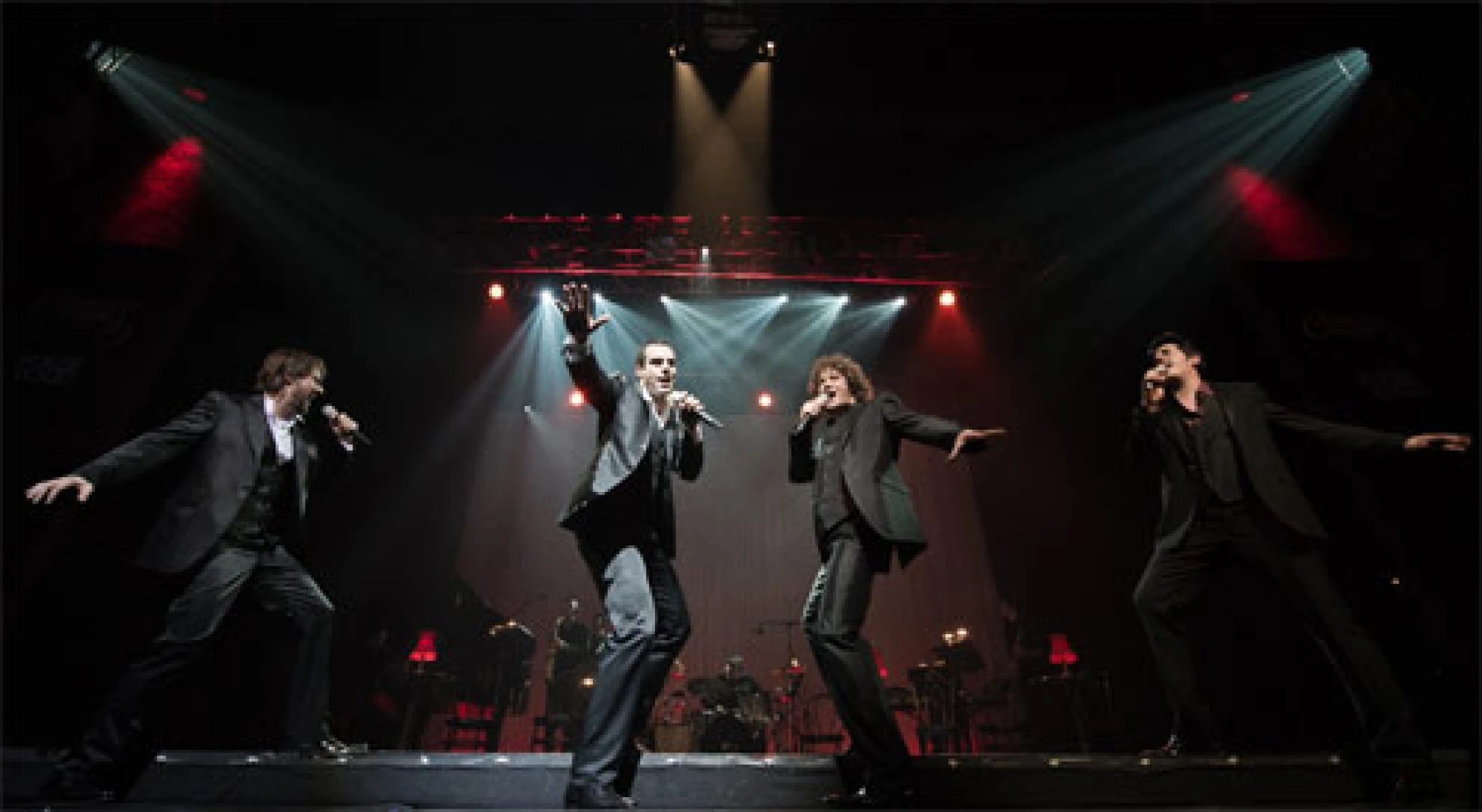 Imagen destacada de Póker de voces (2011)